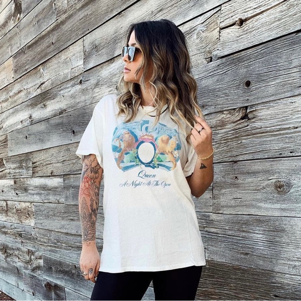 Daydreamer Queen Tour Tee